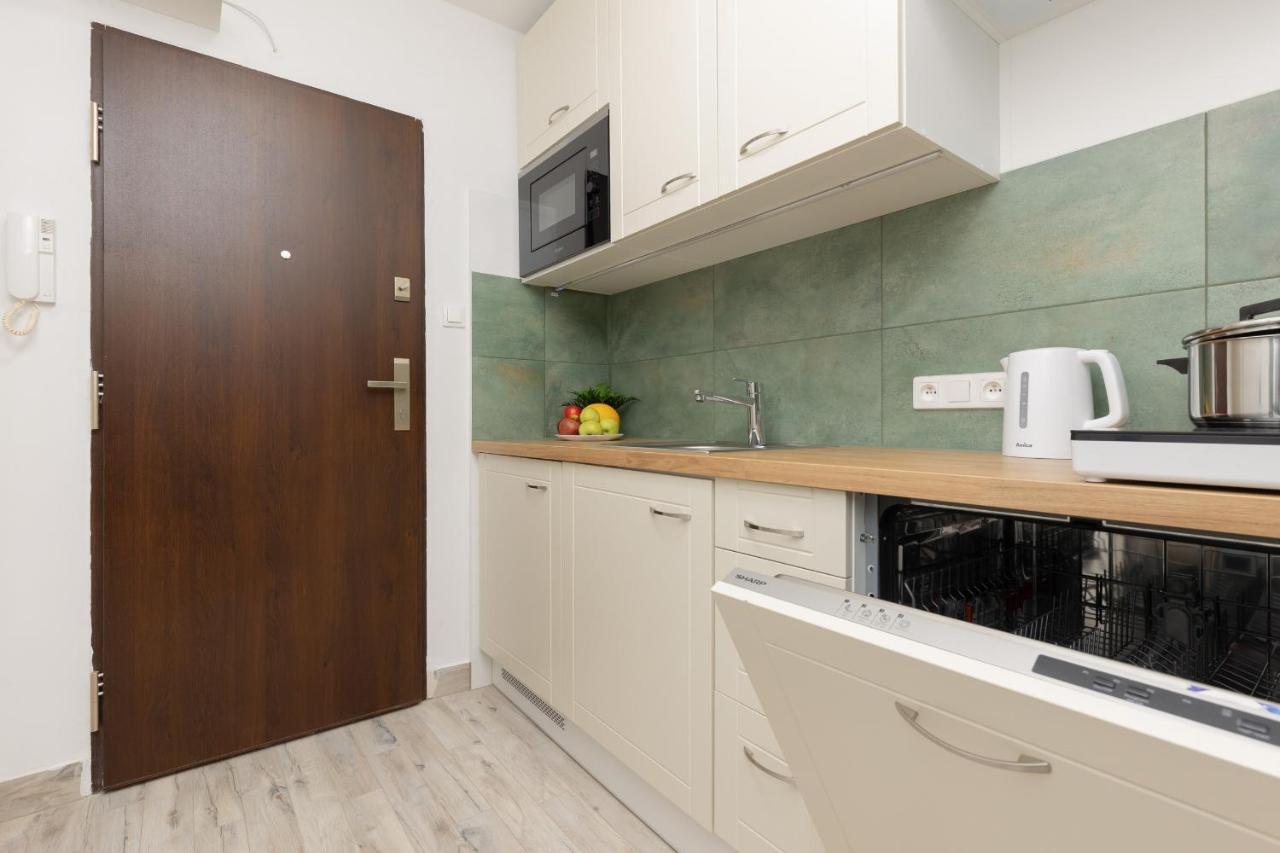 Studio Warsaw Wlochy 1 Sierpnia By Noclegi Renters Eksteriør bilde